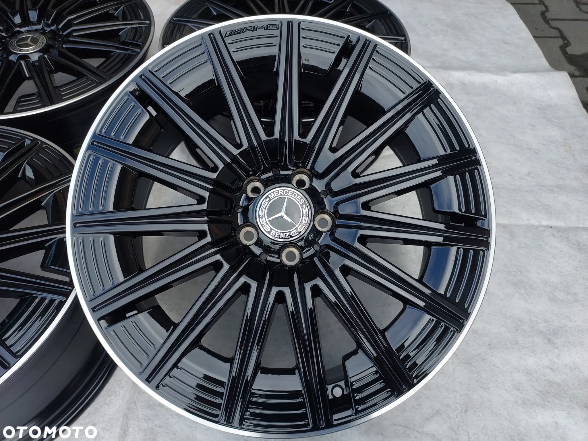 NOWE ORYGINALNE FELGI MERCEDES GLB GLK V KLASA CLA 20'' AMG - 9