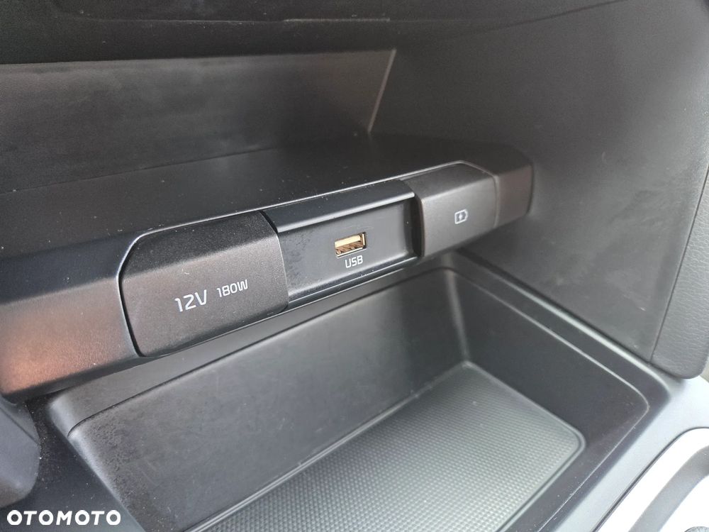 Kia Ceed 1.6 CRDi Eco-Dynamics+ (48V Mild-Hybrid) DCT7 Platinum Edition - 18