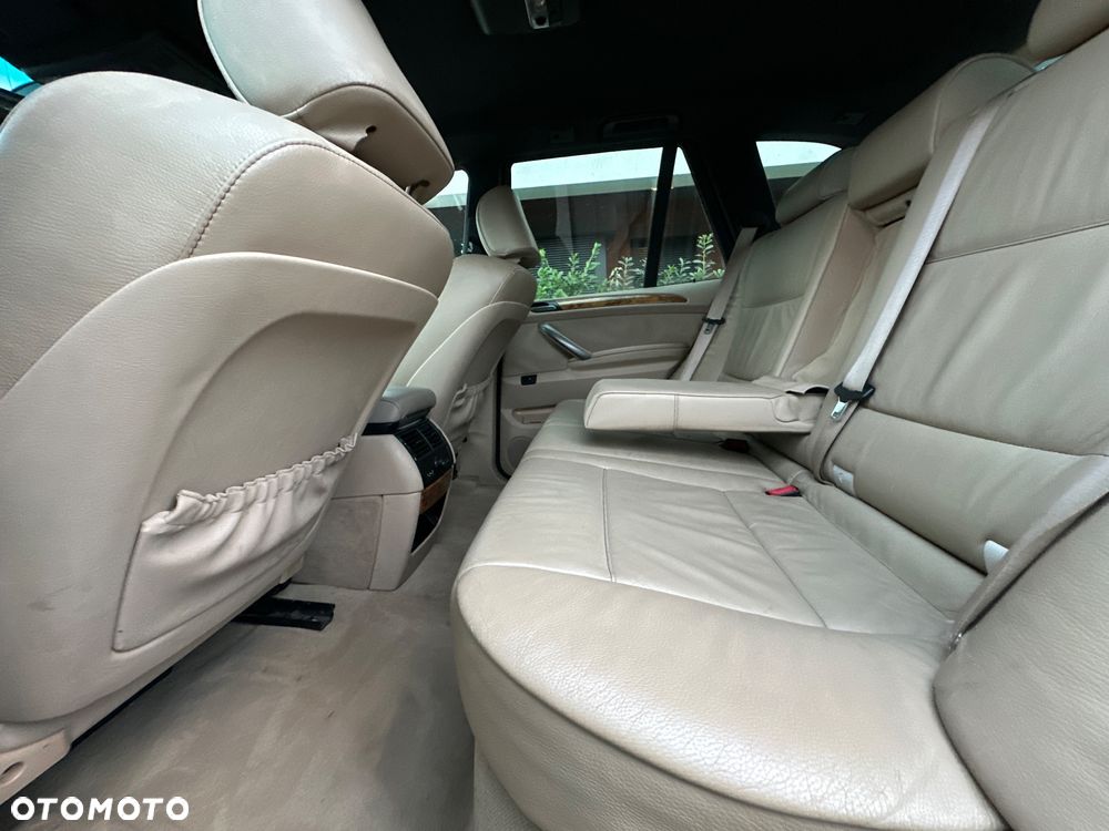 BMW X5 4.4 i Edition Exclusive - 12