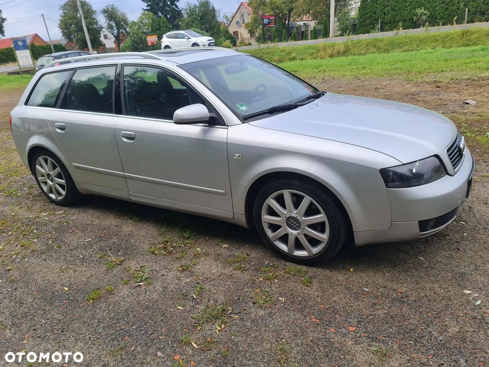 Audi A4 - 1