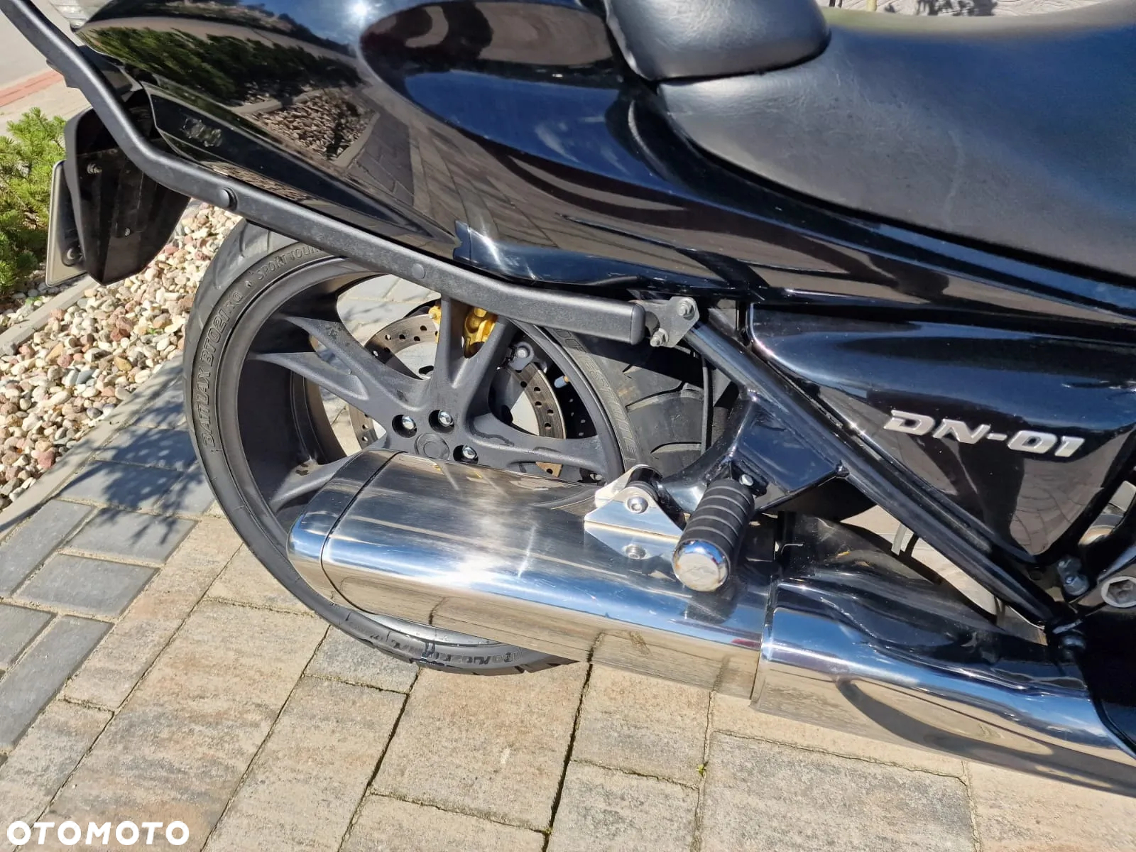 Honda DN-01 - 12