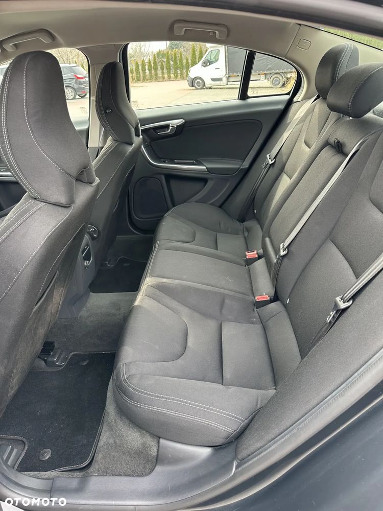 Volvo S60 D3 Geartronic Kinetic - 12