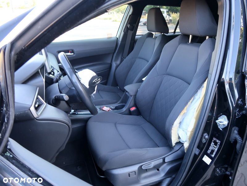 Toyota Corolla Cross 2.0 Hybrid Comfort - 13