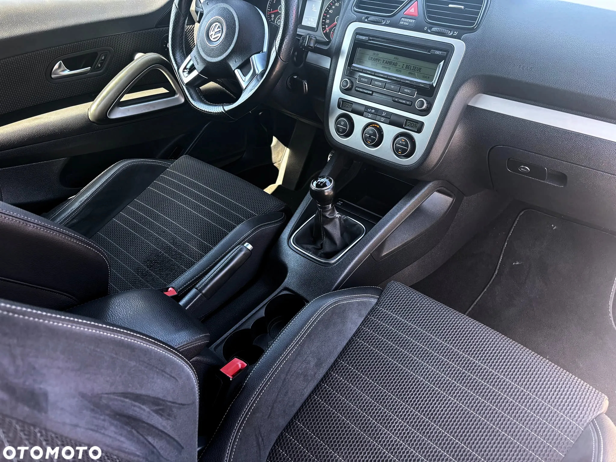Volkswagen Scirocco 1.4 TSI BlueMotion Technology - 11