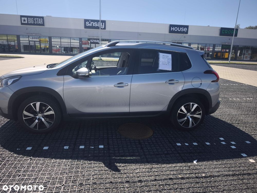 Peugeot 2008 - 6