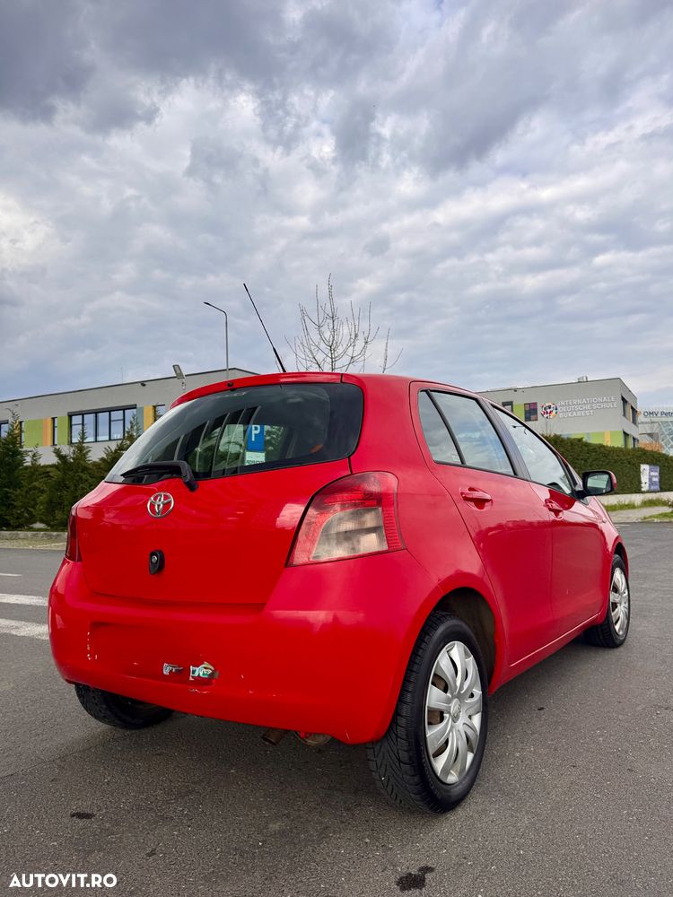 Toyota Yaris 1.3 Sol - 4