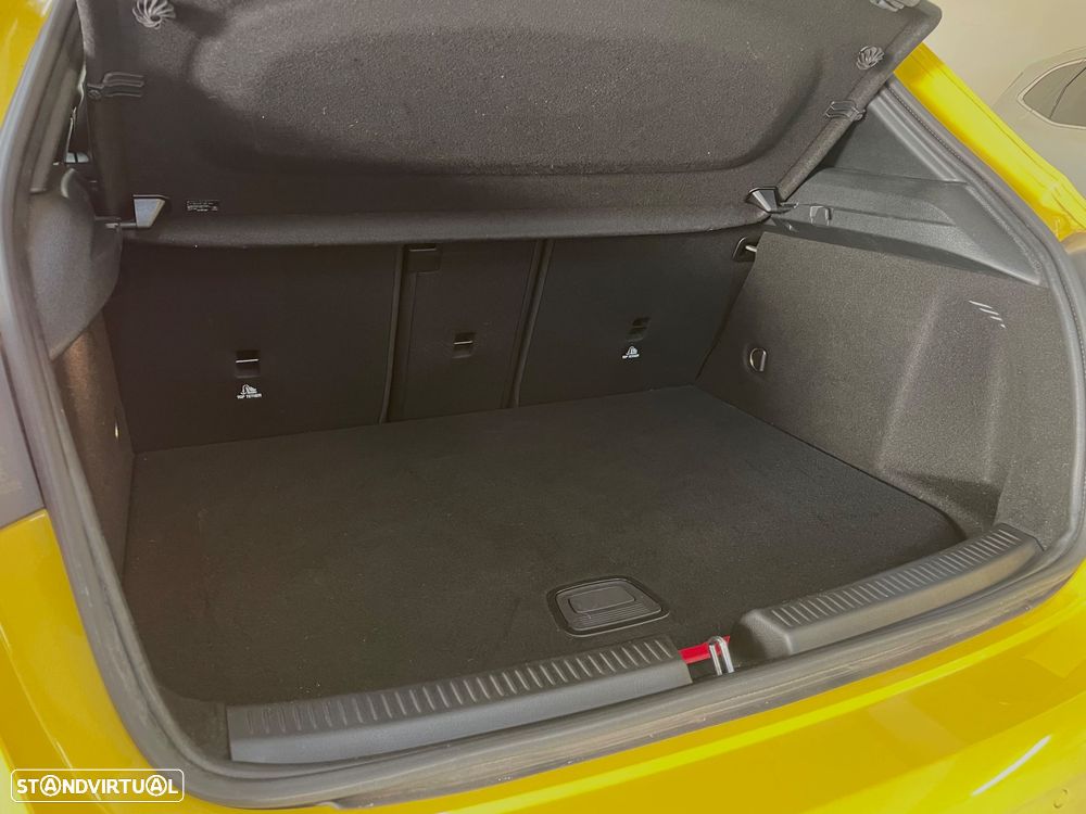 Mercedes-Benz A 250 e 8G-DCT Advanced AMG Line - 16
