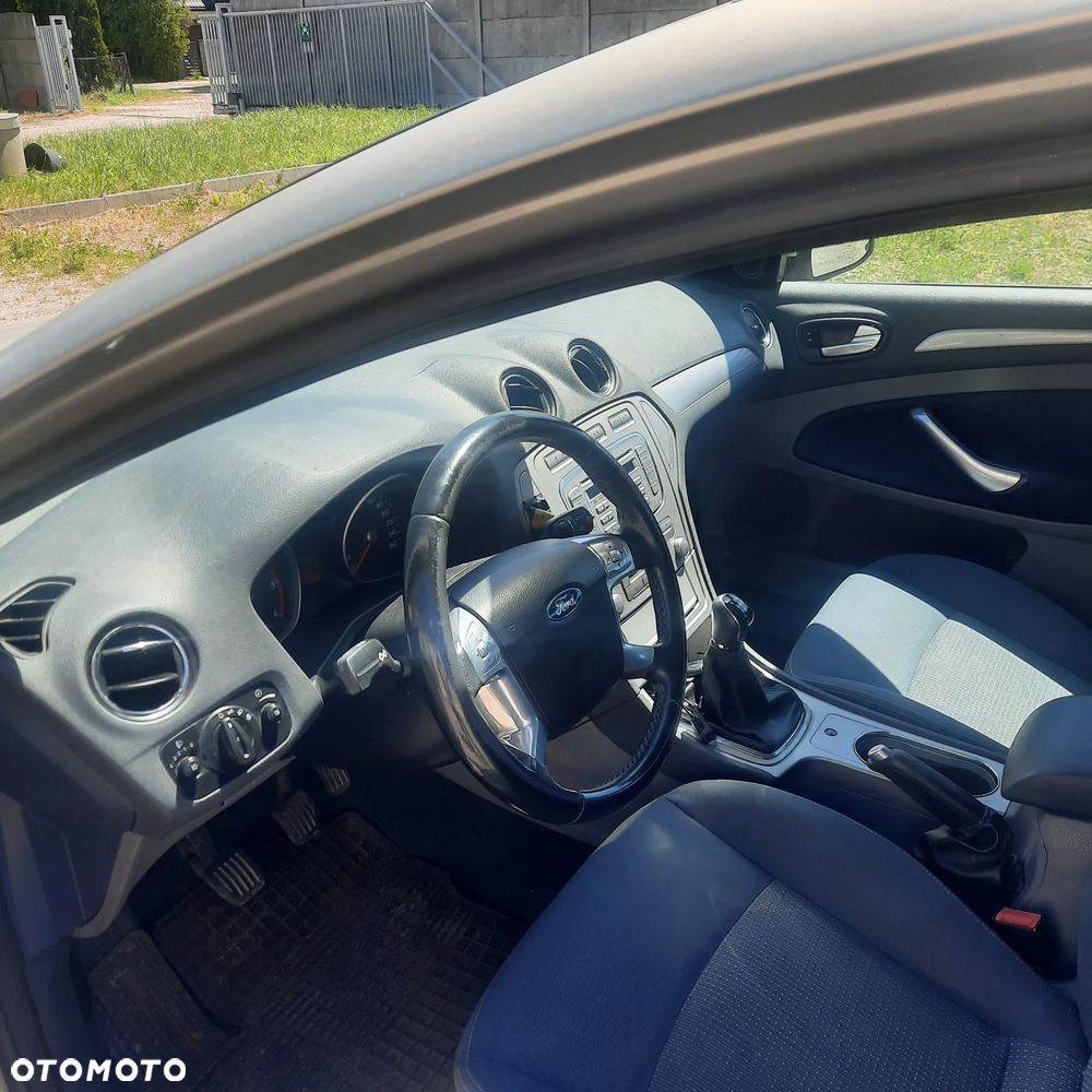 Ford Mondeo 1.8 TDCi Silver X - 7