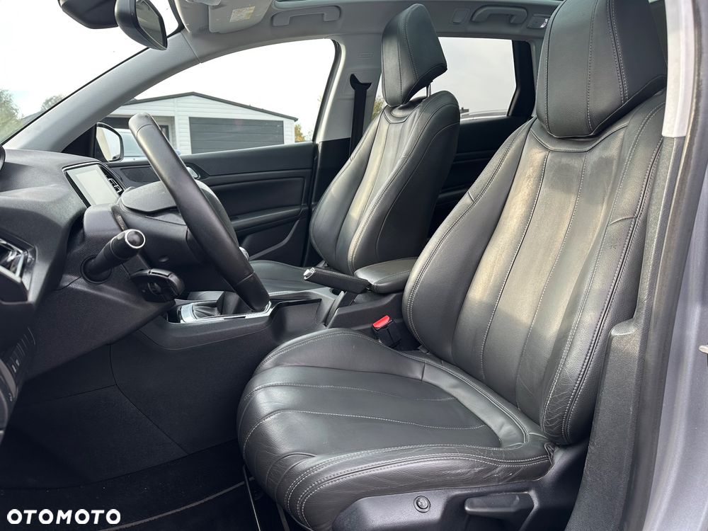 Peugeot 308 1.6 BlueHDi Allure S&S - 10