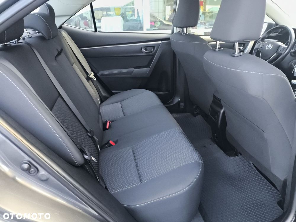 Toyota Corolla 1.6 Premium EU6 - 23