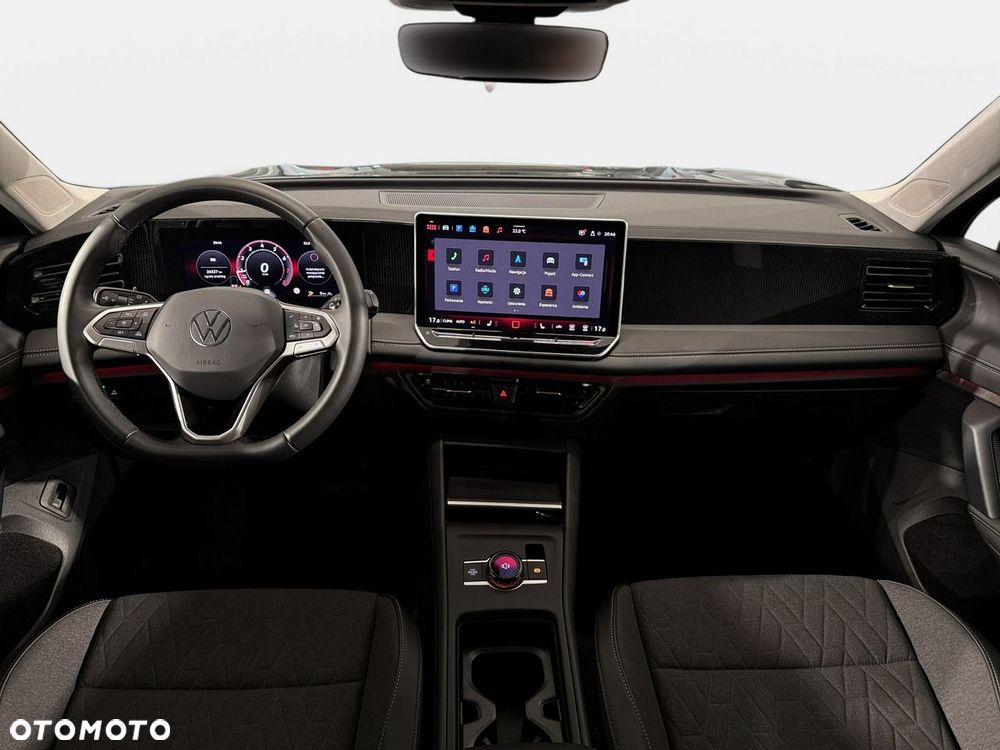 Volkswagen Tiguan - 13