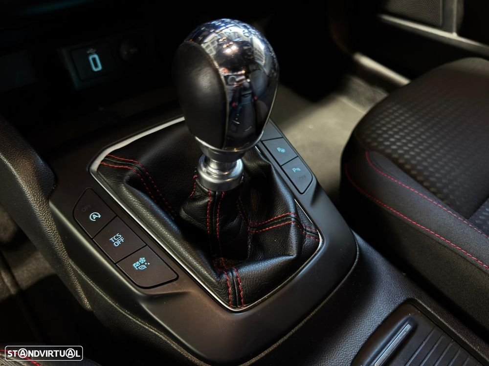 Ford Focus 1.0 EcoBoost MHEV ST-Line - 29