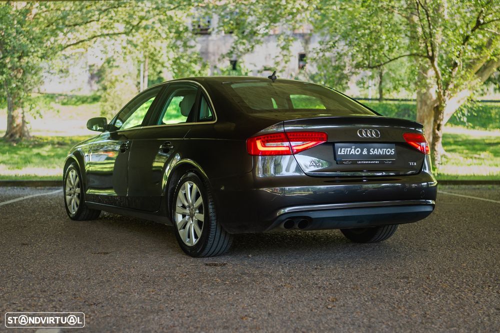 Audi A4 2.0 TDI multitronic Business Line Sport - 44