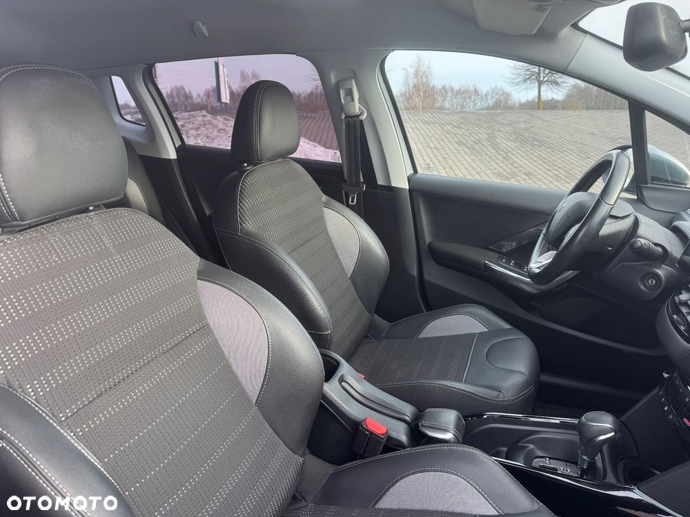 Peugeot 2008 PureTech 110 Stop&Start EAT6 Active - 6