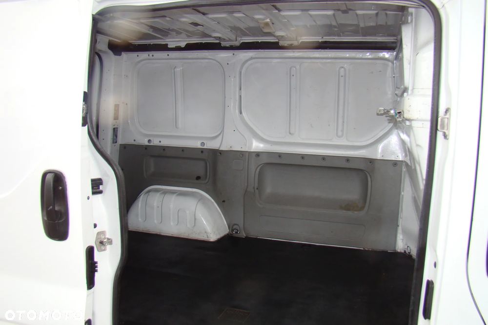 Renault Trafic - 9
