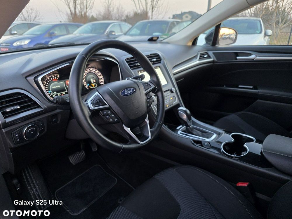 Ford Mondeo - 27