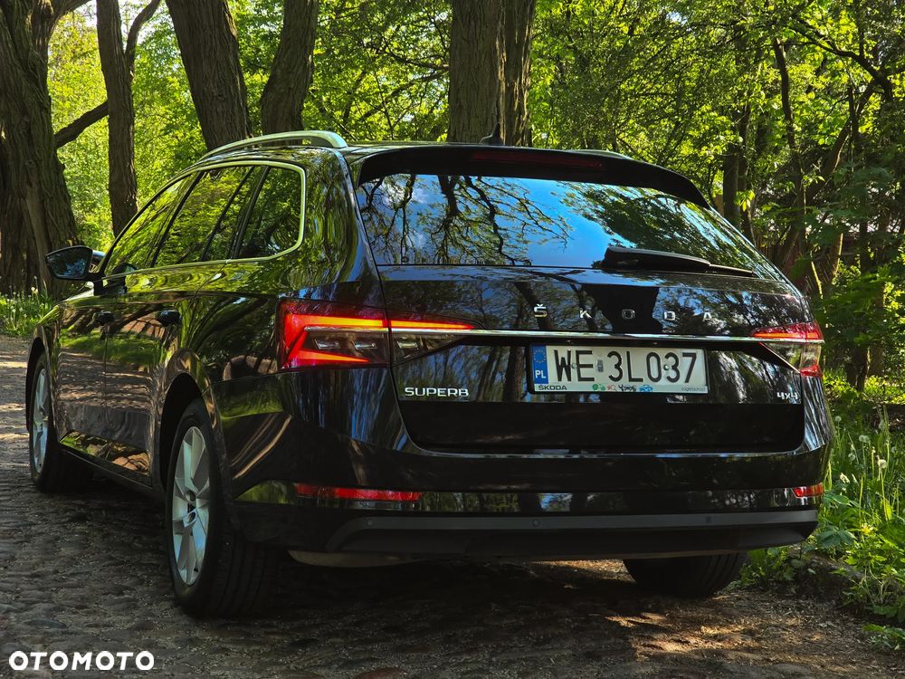 Skoda Superb 2.0 TDI SCR 4x4 Style DSG - 5