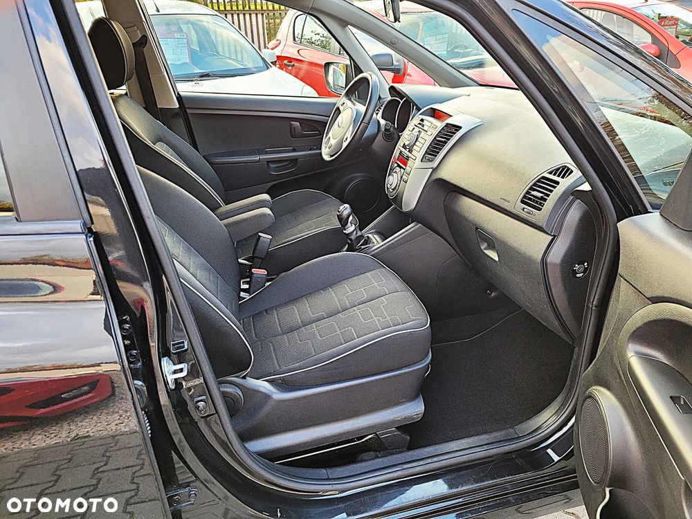 Kia Venga 1.4 CVVT Fifa World Cup Edition - 20