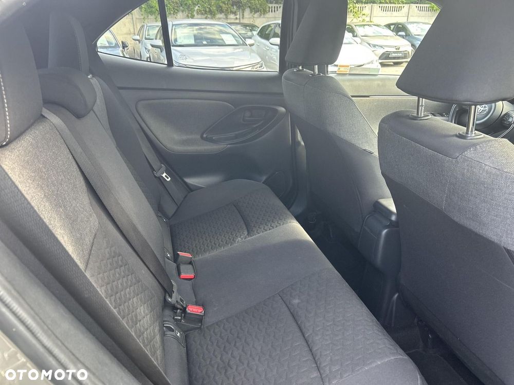 Toyota Yaris Cross Hybrid 1.5 Comfort - 12