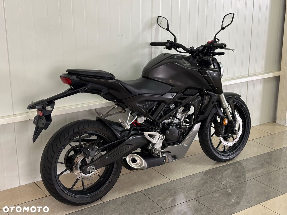 Honda CB - 4