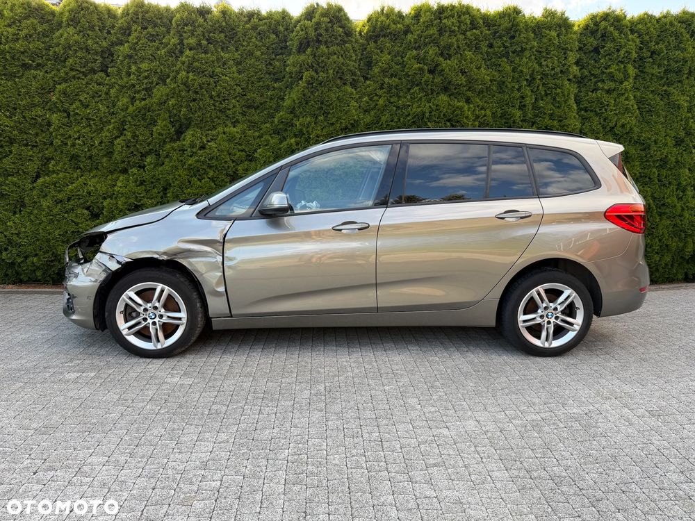 BMW Seria 2 220d Sport Line - 7