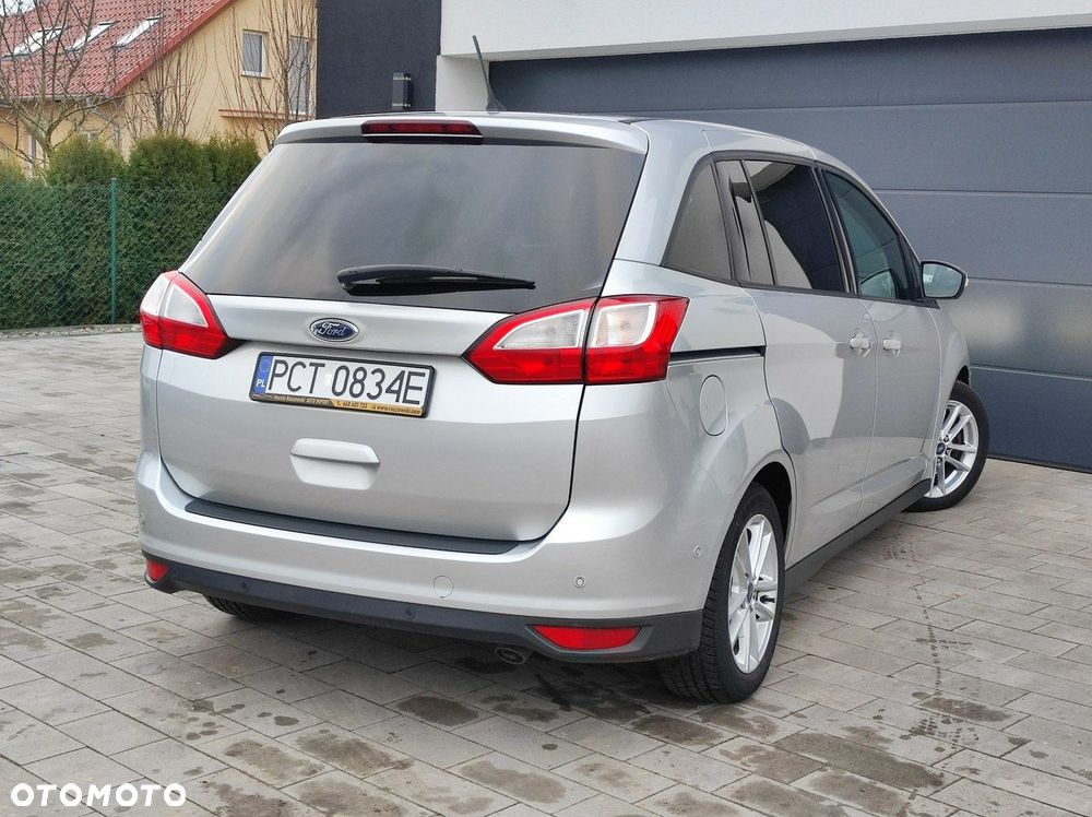 Ford Grand C-MAX - 20