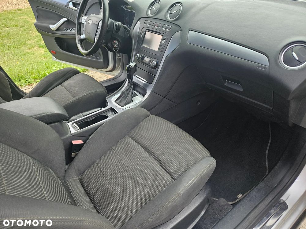 Ford Mondeo 2.0 SCTi Ghia - 16
