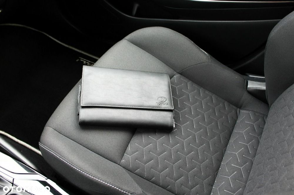 Toyota Corolla 1.8 Hybrid GPF Comfort - 29
