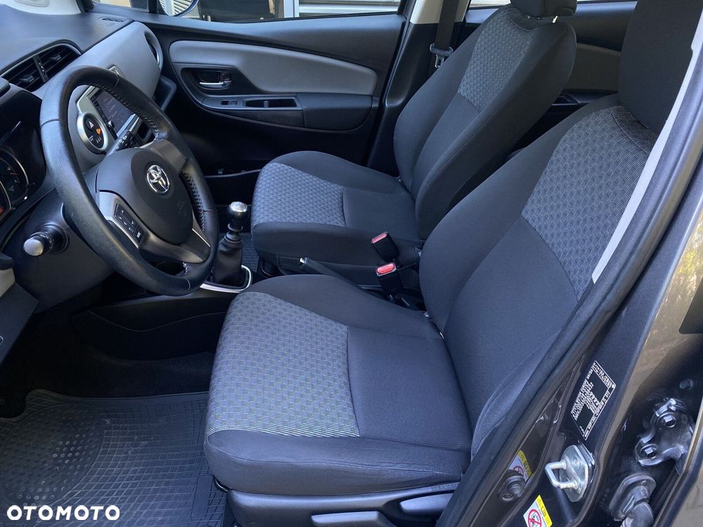 Toyota Yaris 1.33 Active EU6 - 12