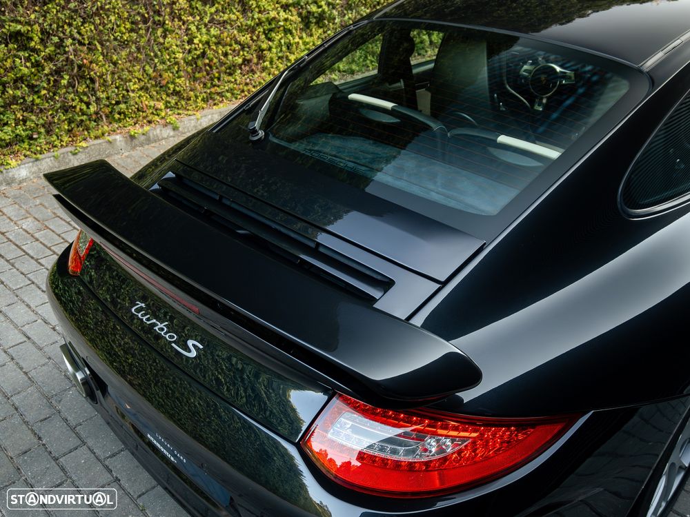 Porsche 911 (997) Turbo S PDK - 21