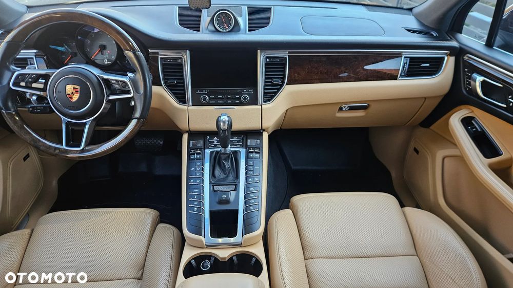 Porsche Macan - 27