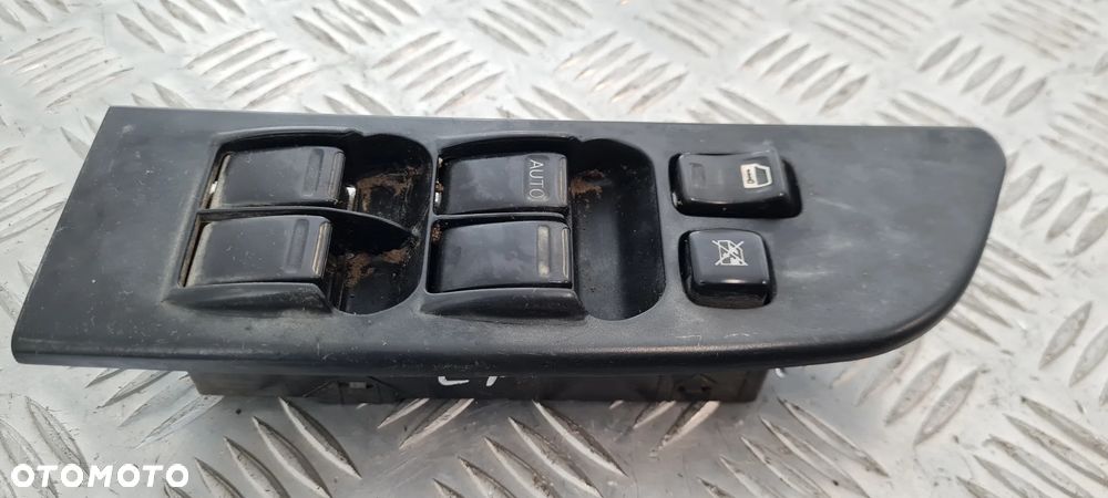 Nissan Terrano II Przełącznik Szyb Lewy Przód - 2