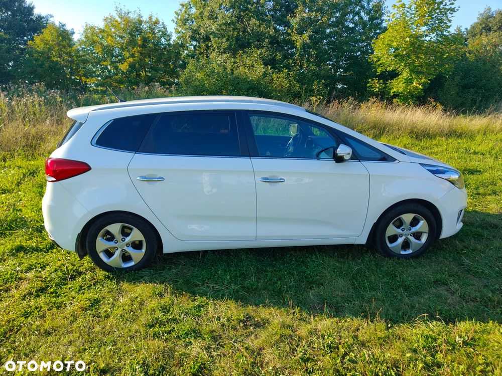 Kia Carens 1.6 GDI L - 8