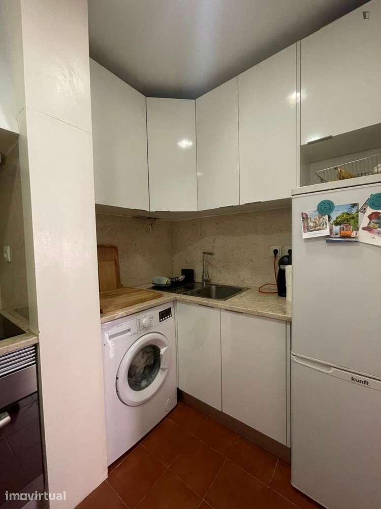 Apartamento com 1 quartos - localizado em Intendente Lisbon - Grande imagem: 2/14