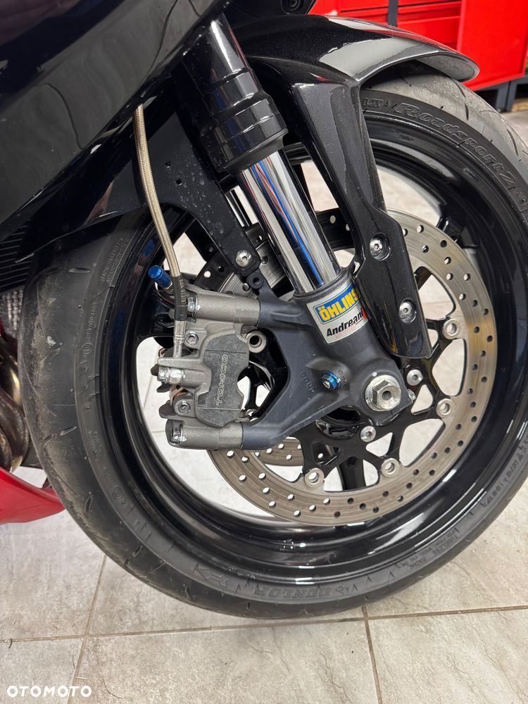 Suzuki GSX-R - 11