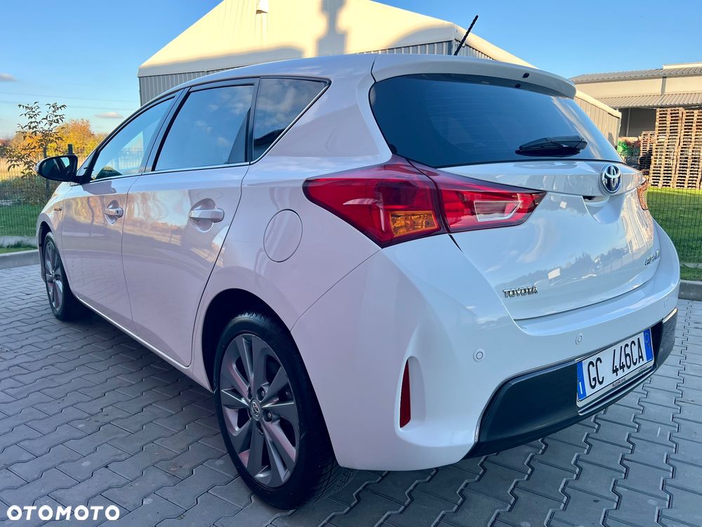 Toyota Auris Hybrid 135 Prestige - 3