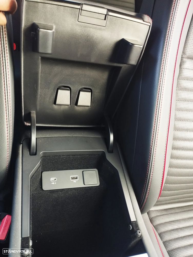 Land Rover Discovery Sport - 13
