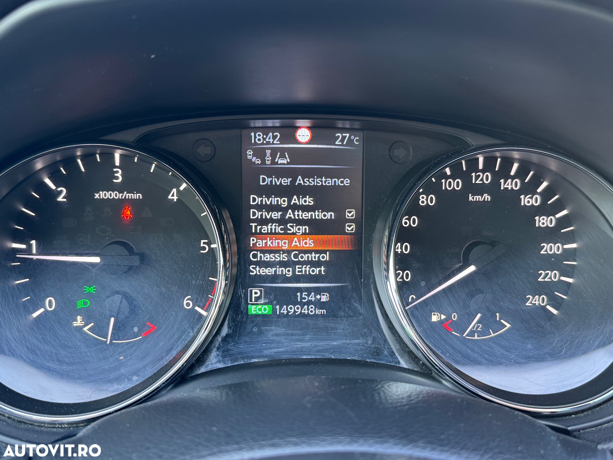 Nissan Qashqai 1.6 DCI Start/Stop X-TRONIC Tekna - 25