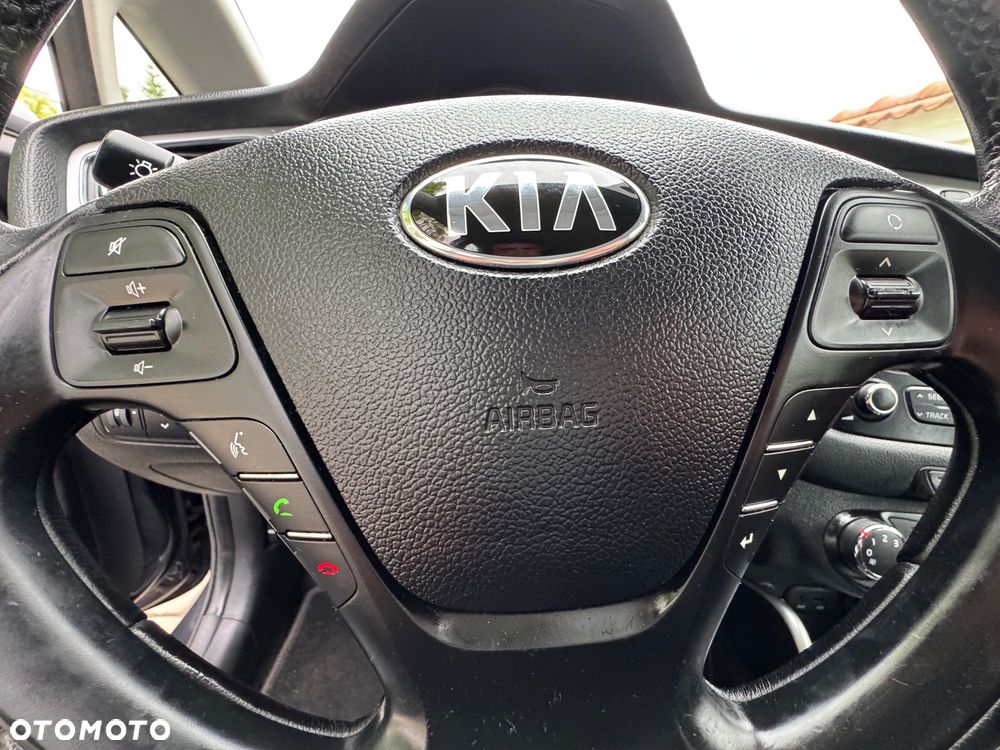 Kia Ceed - 21