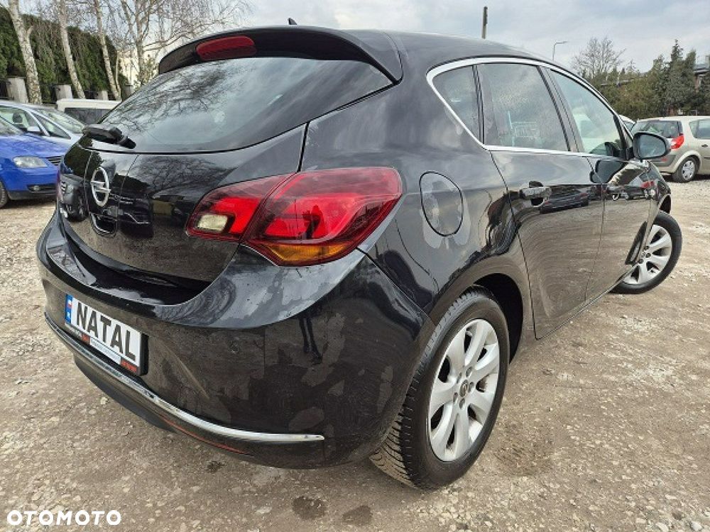Opel Astra - 2