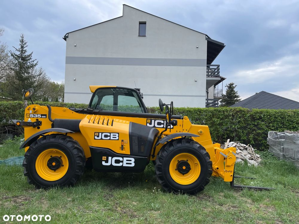 JCB Ładowarka teleskopowa Jcb 535-95 Rok 2016 Bardzo ładny stan Piękna Tylko 6300 MTG PRZEBIEG - 38