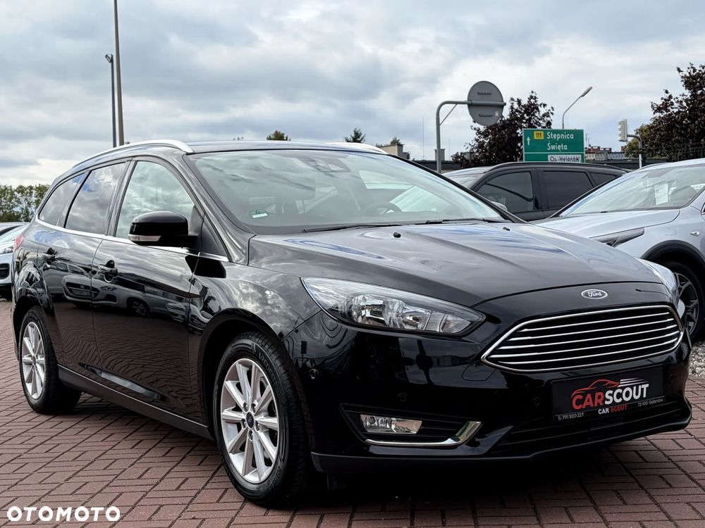 Ford Focus 1.5 EcoBoost STart-Stopp-System TITANIUM - 2
