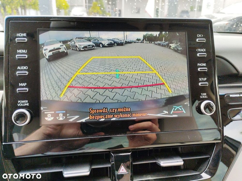 Toyota Camry 2.5 Hybrid Executive CVT - 18