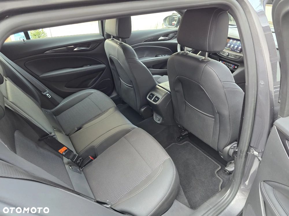 Opel Insignia 2.0 CDTI Elegance S&S - 11