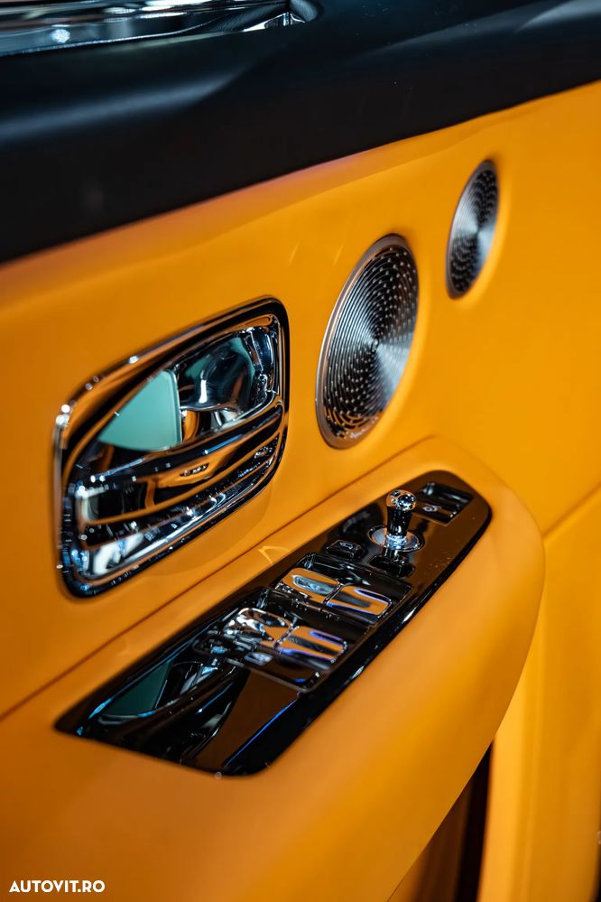 Rolls-Royce Cullinan - 36