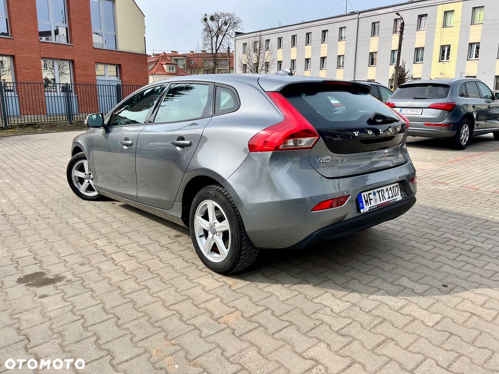 Volvo V40 - 9