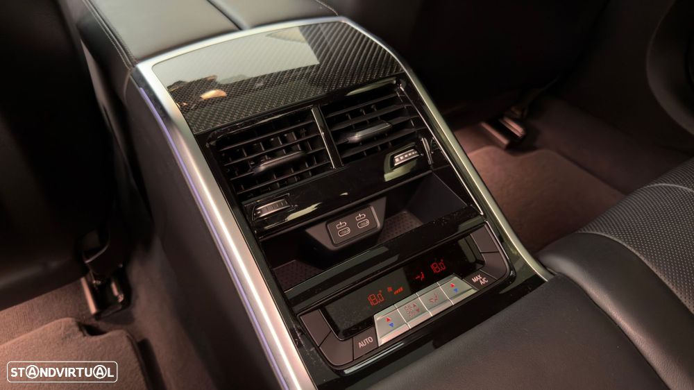 BMW 840 Gran Coupé d xDrive Pack M - 29