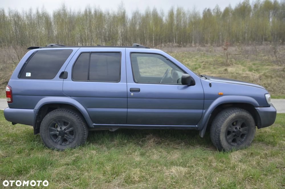 Nissan Pathfinder - 10