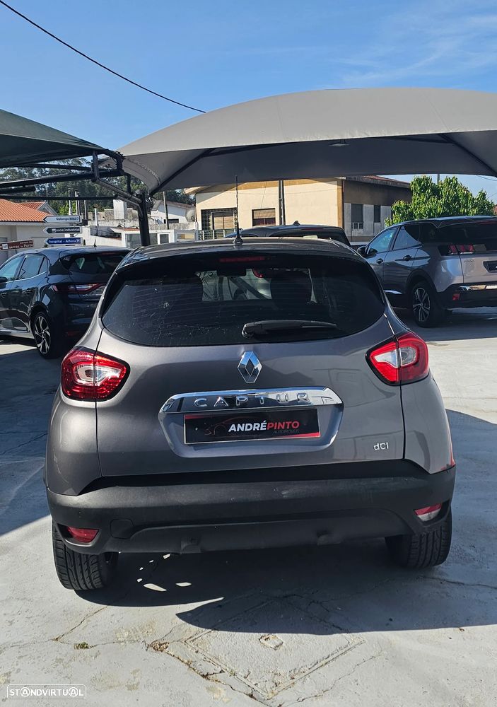 Renault Captur 1.5 dCi Exclusive EDC - 6