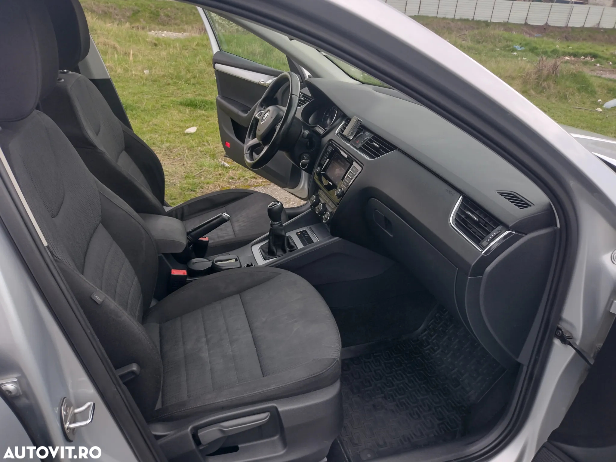 Skoda Octavia 1.6 TDI AMBITION - 5